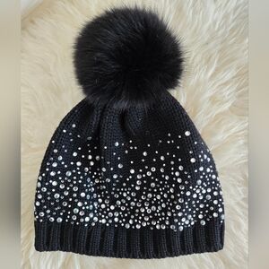 Catya Wool with Rhinestones & Pearls and Fur Pom Pom